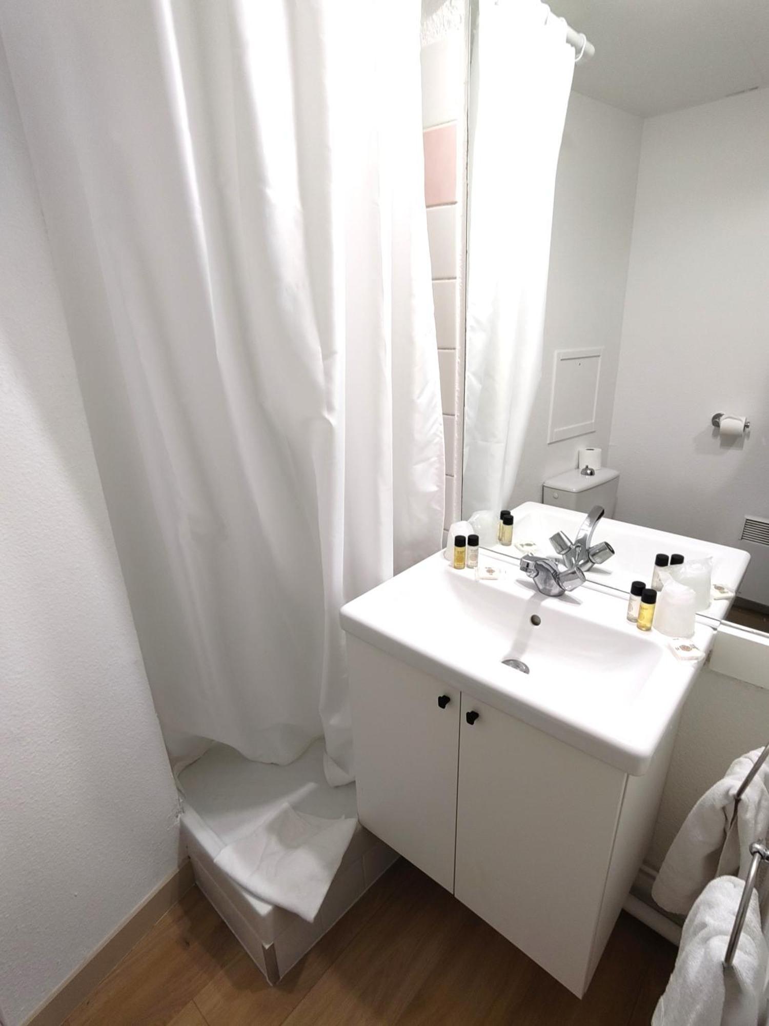 Sejours & Affaires Grenoble Marie Curie Aparthotel Exteriör bild