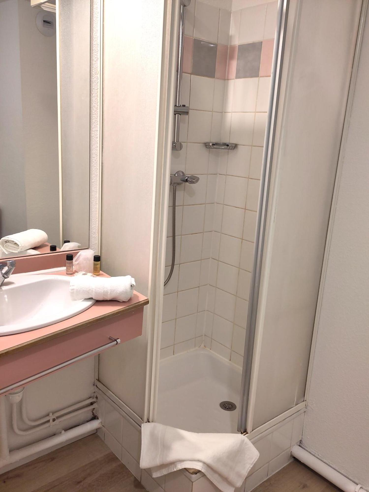 Sejours & Affaires Grenoble Marie Curie Aparthotel Exteriör bild